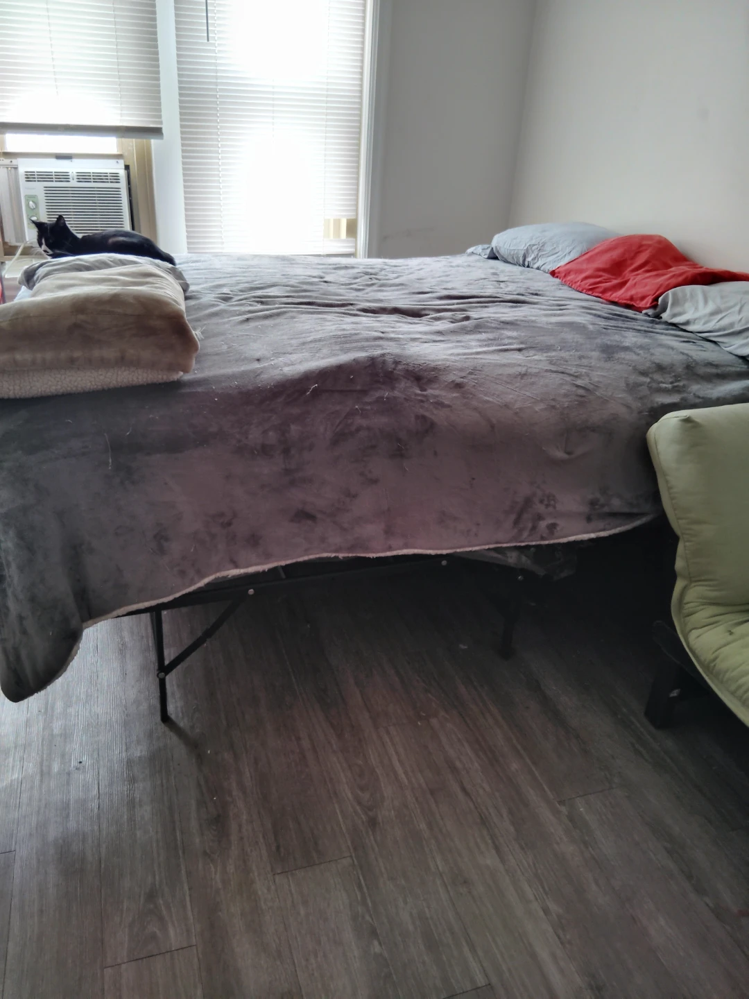 QUEEN Size New MATTRESS WITH FOLDING METAL Bed Frame!!! - photo 4