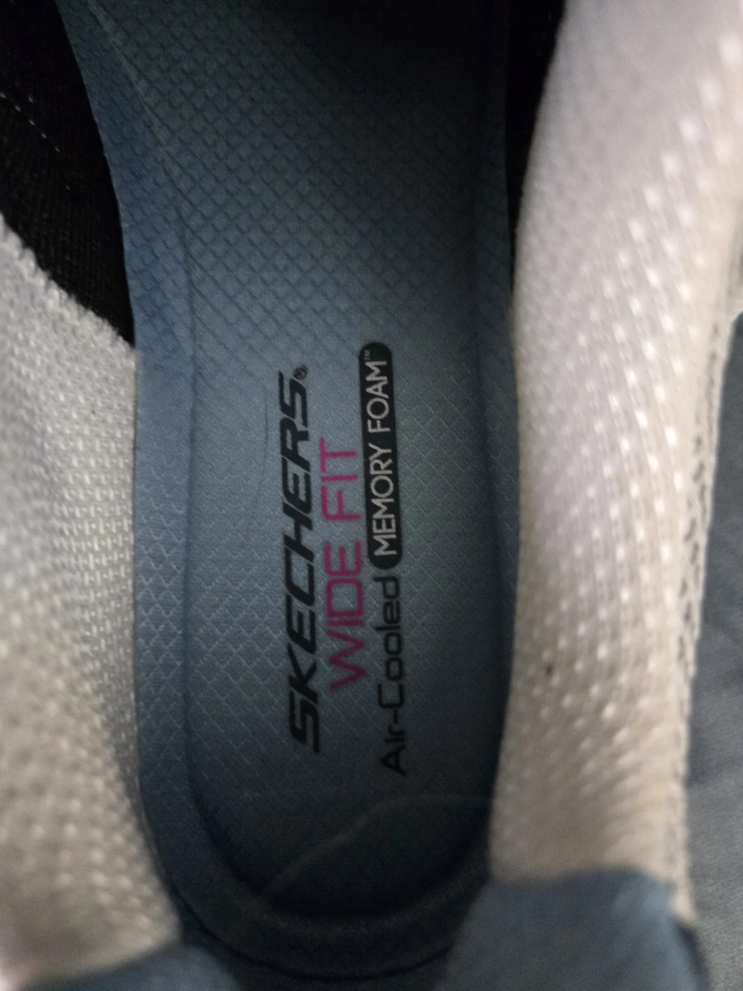 Running shoes - photo 2