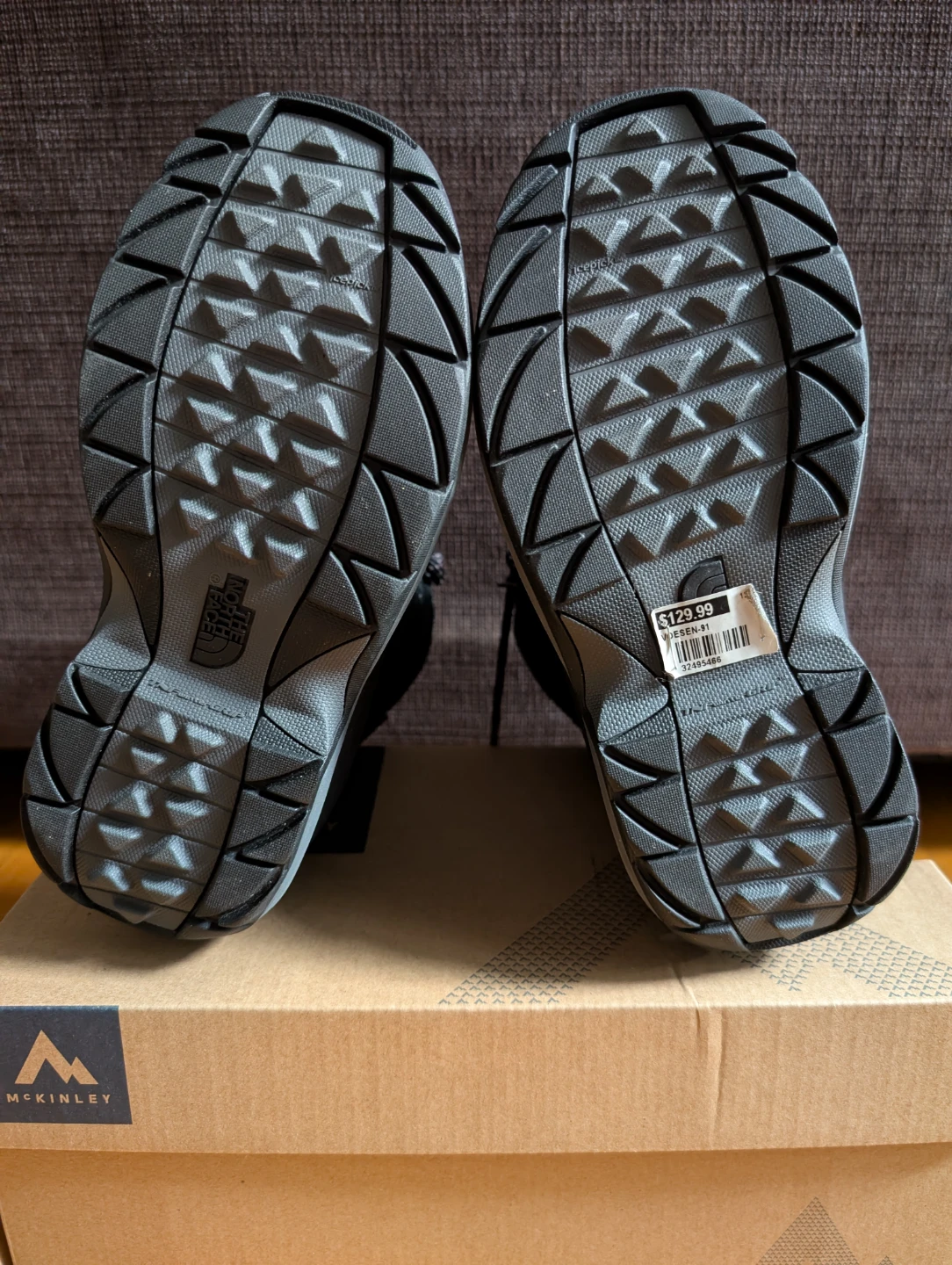 The North Face Winter Boots Girls (Size 5) - photo 3