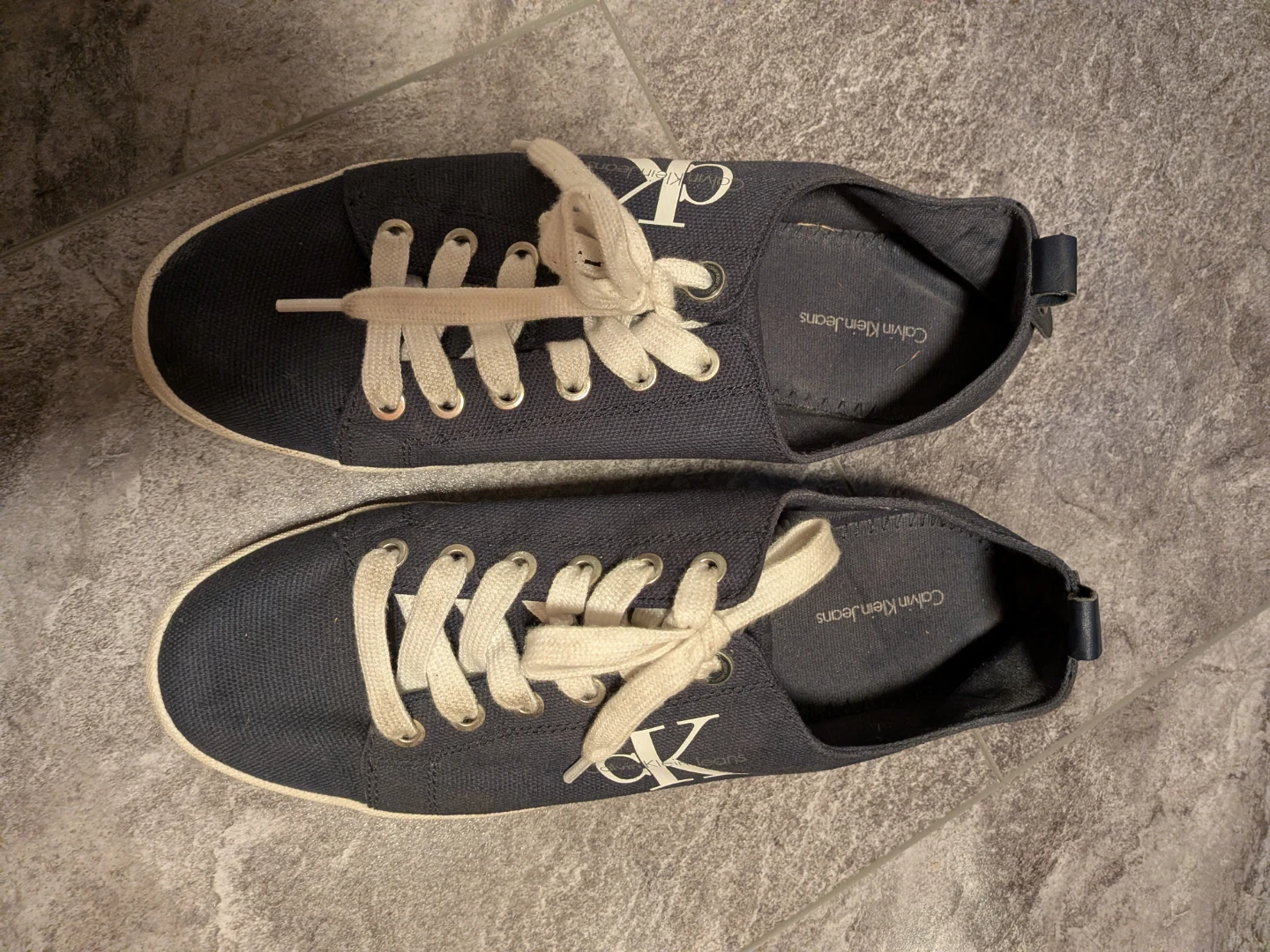 Calvin Klein low shoes navy blue