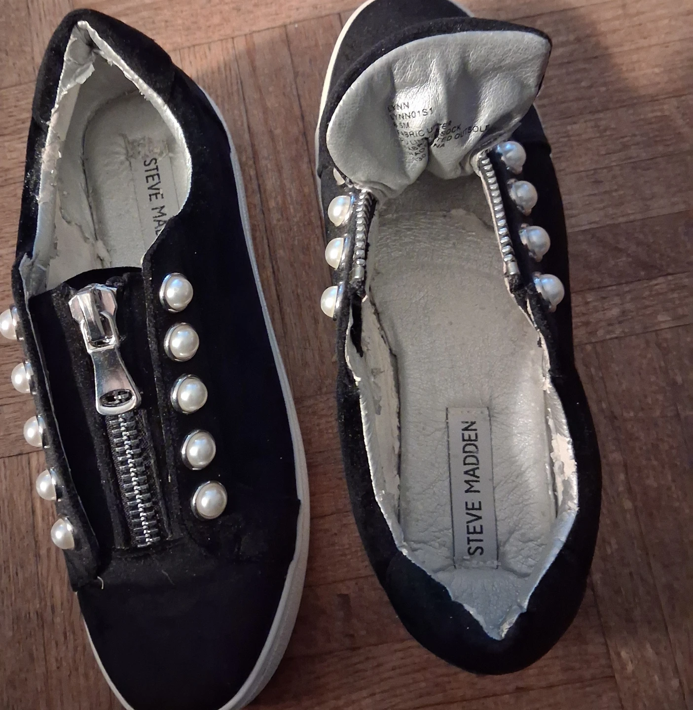 Steve Madden "Lynn" Black Platform Sneakers