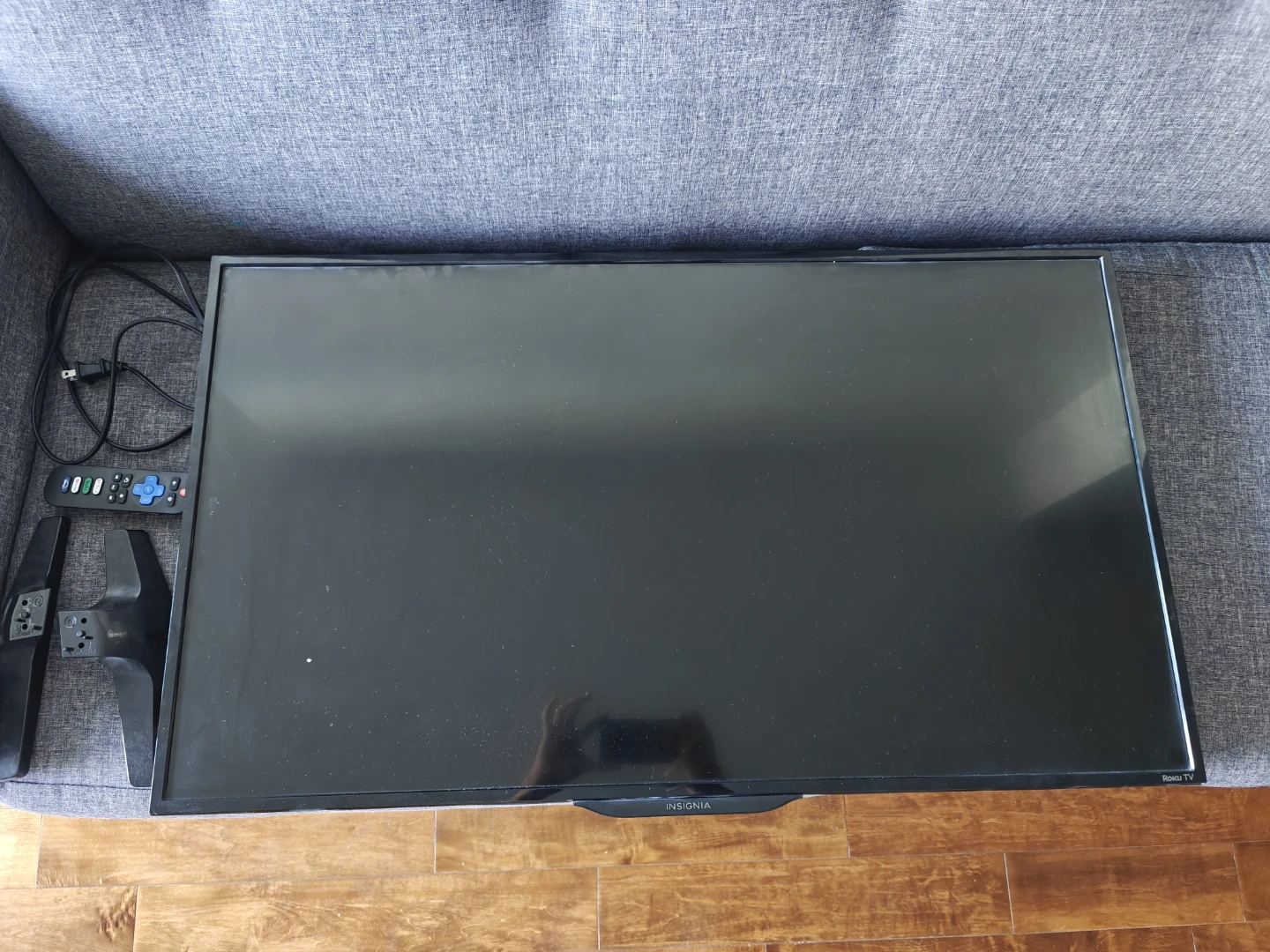 Insignia 39" Roku TV