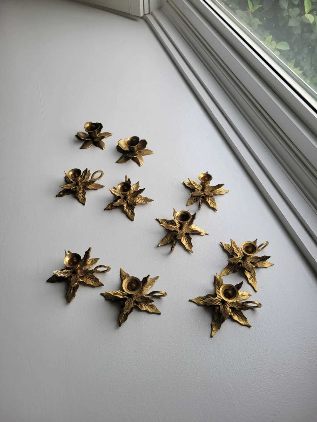10 Available Vintage Brass Floral Leaf Candlesticks. - photo 4