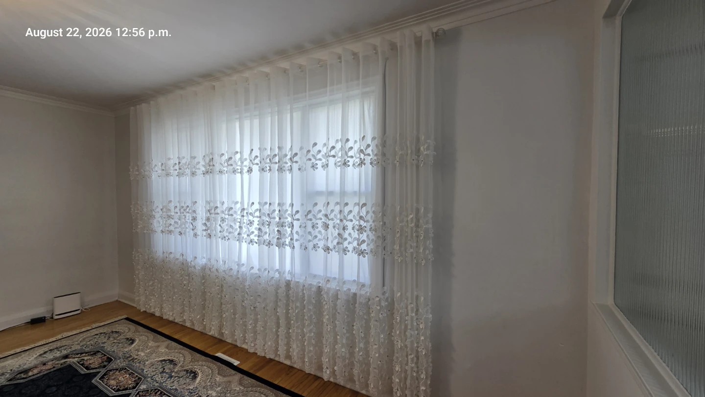 White floral curtains - photo 2