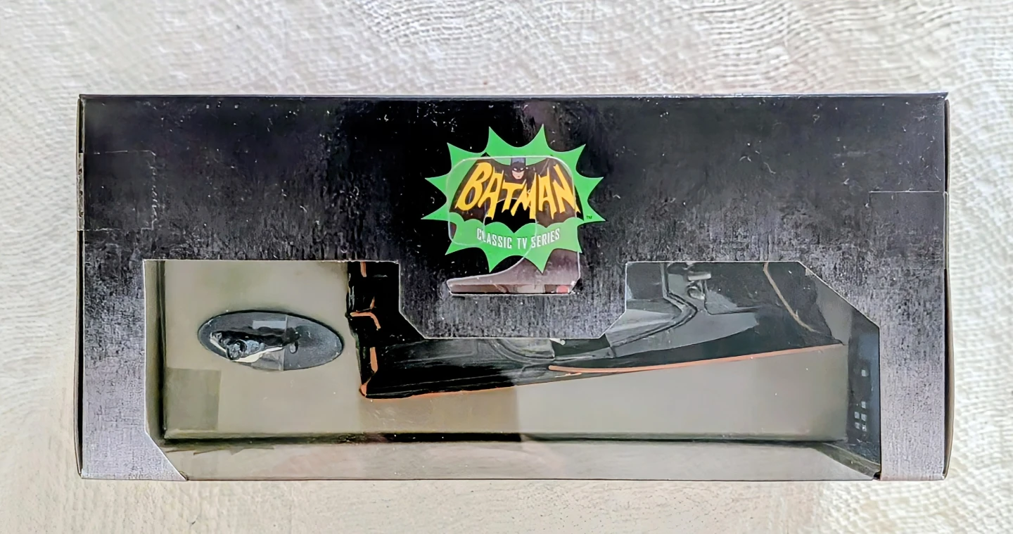 Jada Toys Batman Classic TV Series Batmobile & Batman Die-Cast - photo 2