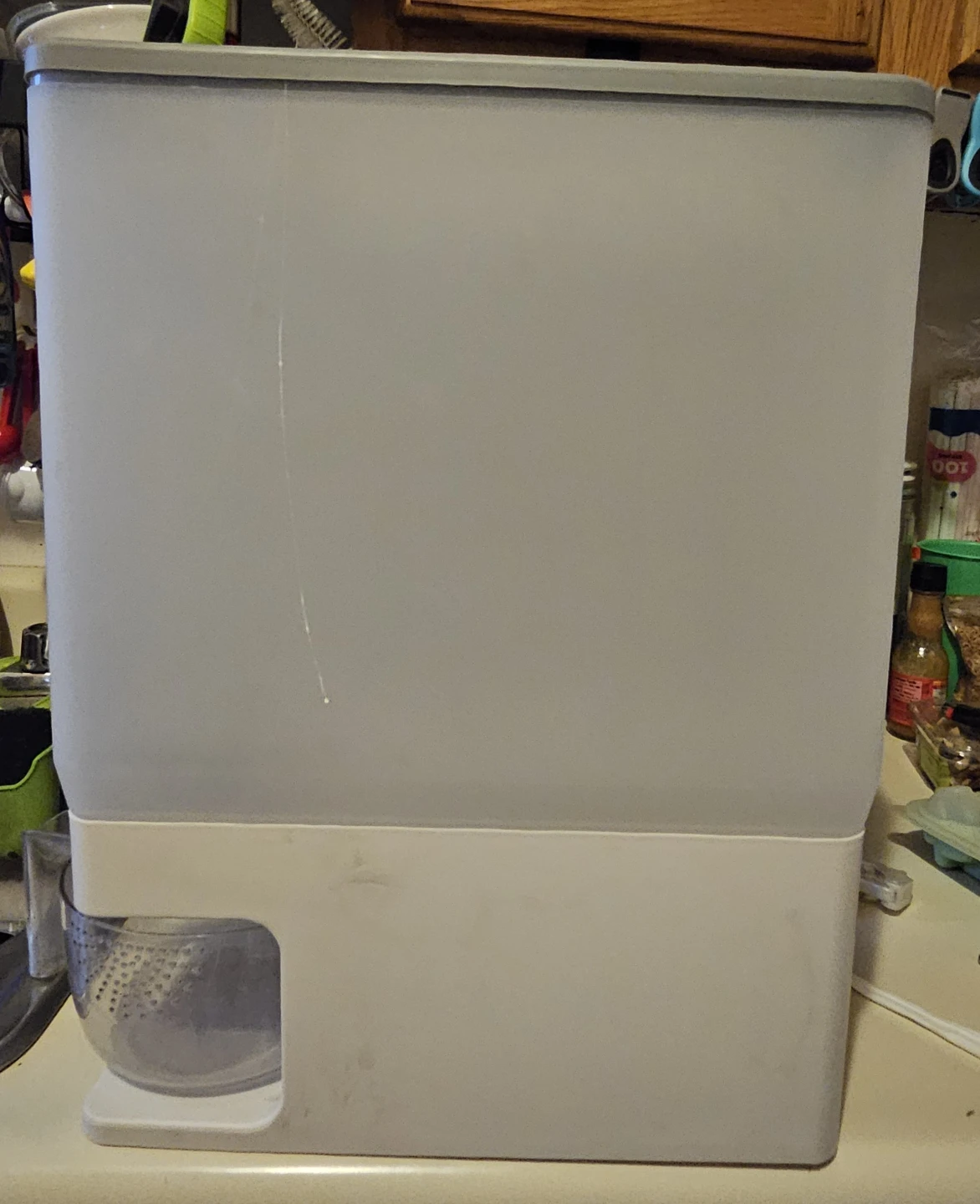 Clear Dispenser with Dosing Wheel