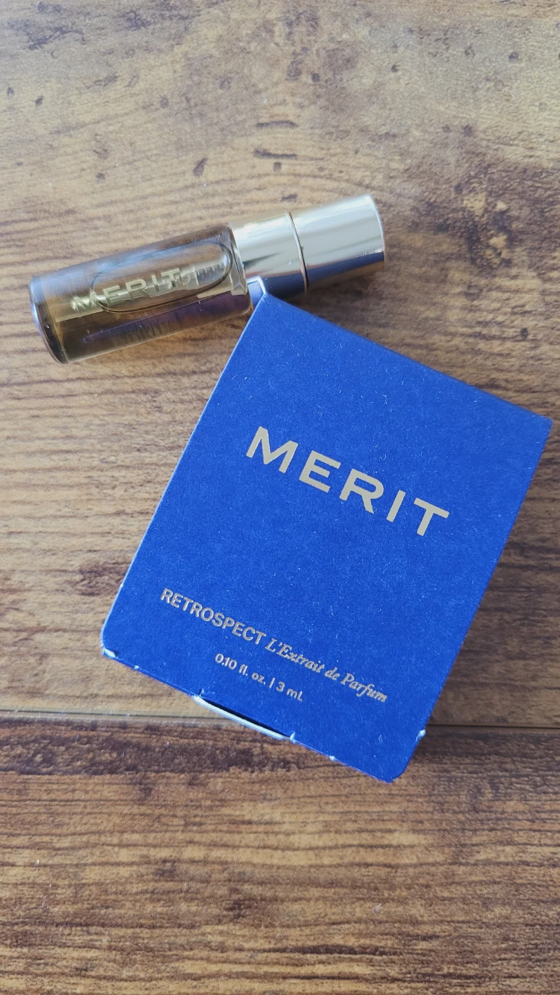 Burberry Goddess Intense + MERIT Retrospect Perfume Minis - photo 4
