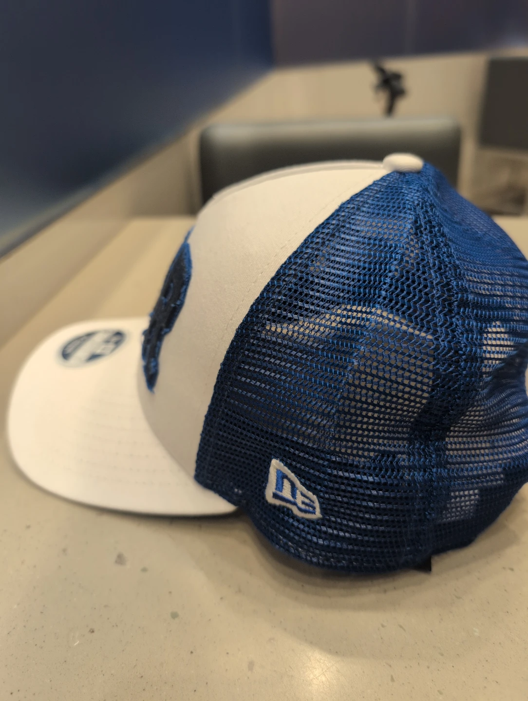 New Era Toronto Blue Jays Trucker Hat - photo 2
