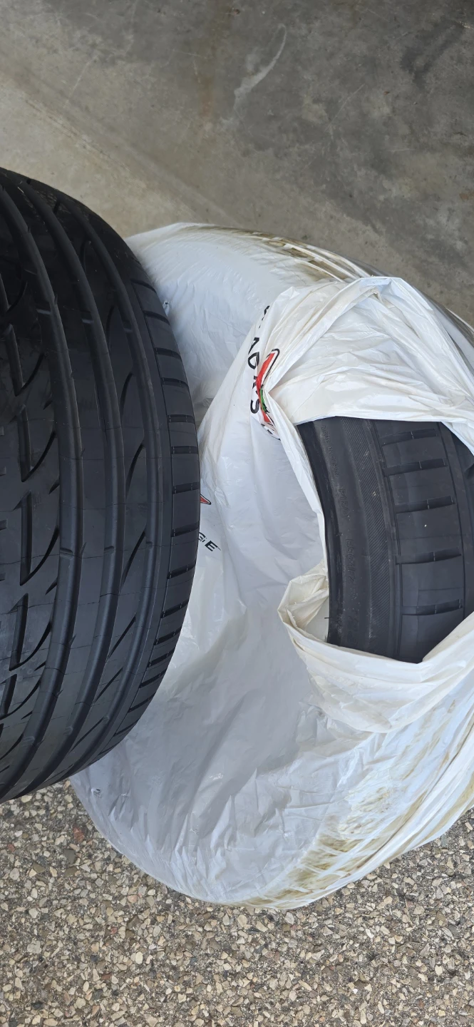 Two Bridgestone Potenza 235 40 19. Brand new