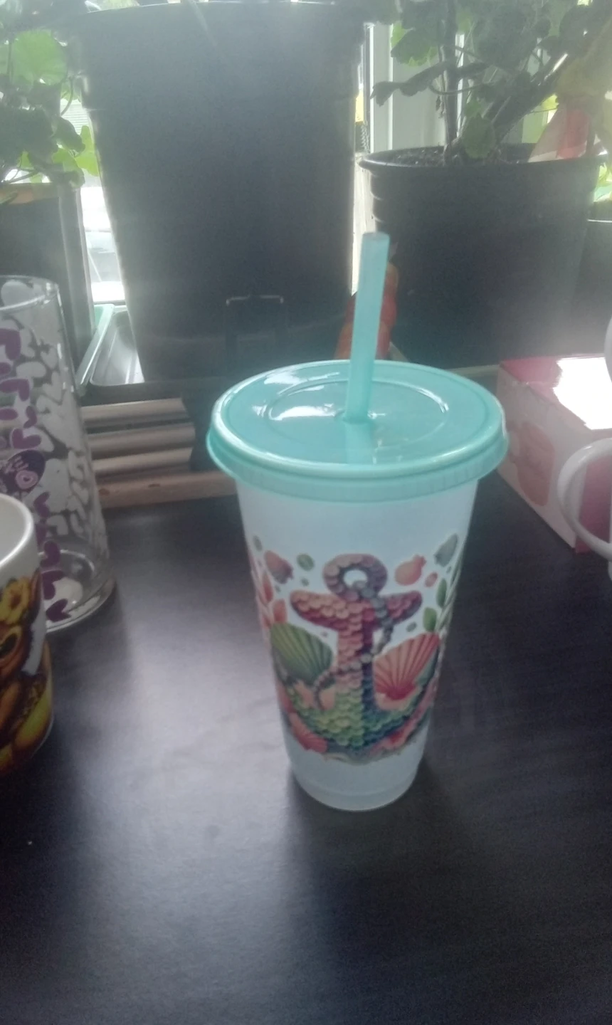 Tumbler with Anchor and Seashells