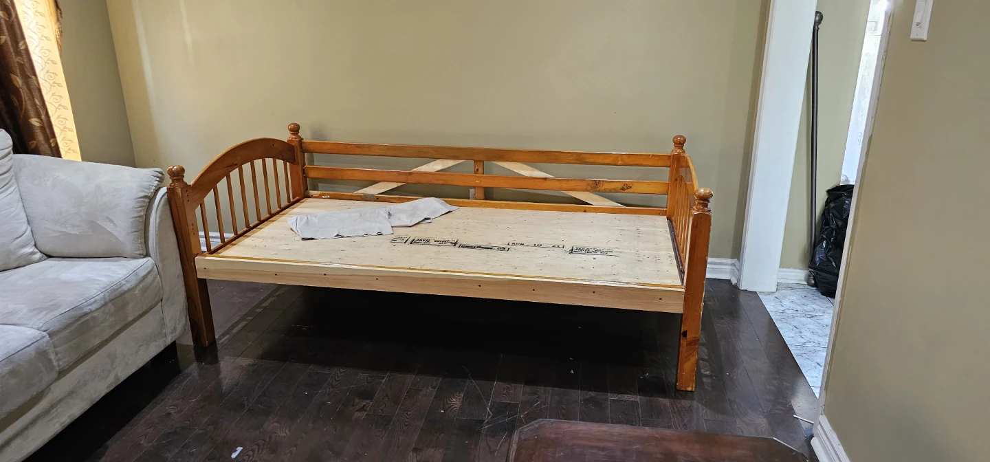 Wooden Daybed Frame