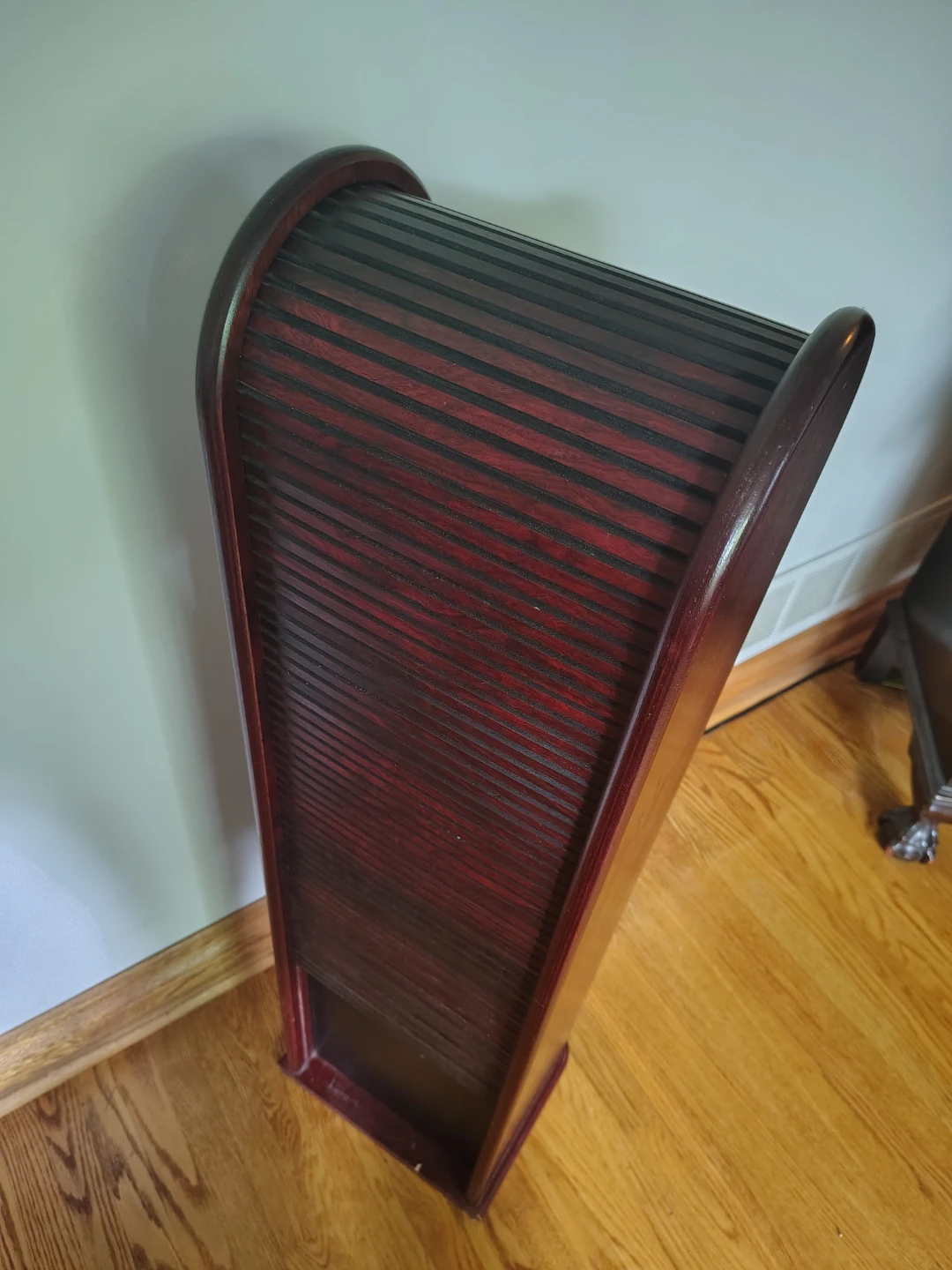 Pair of Cherry Wood Storage Cabinets - photo 3
