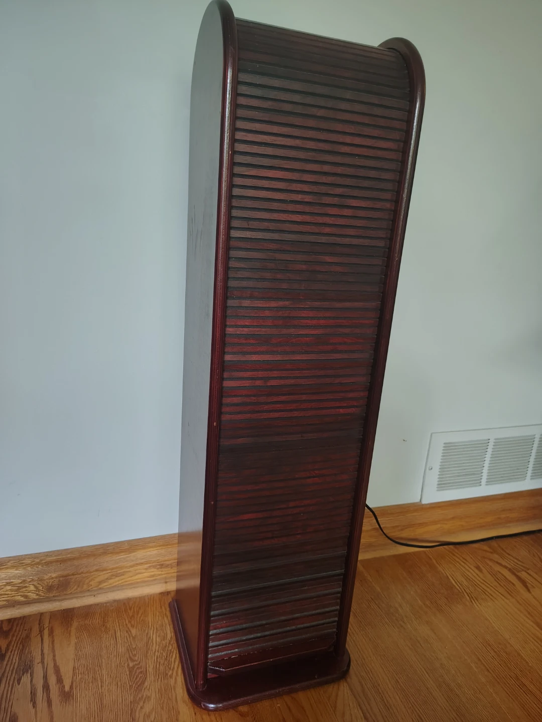 Pair of Cherry Wood Storage Cabinets - photo 4