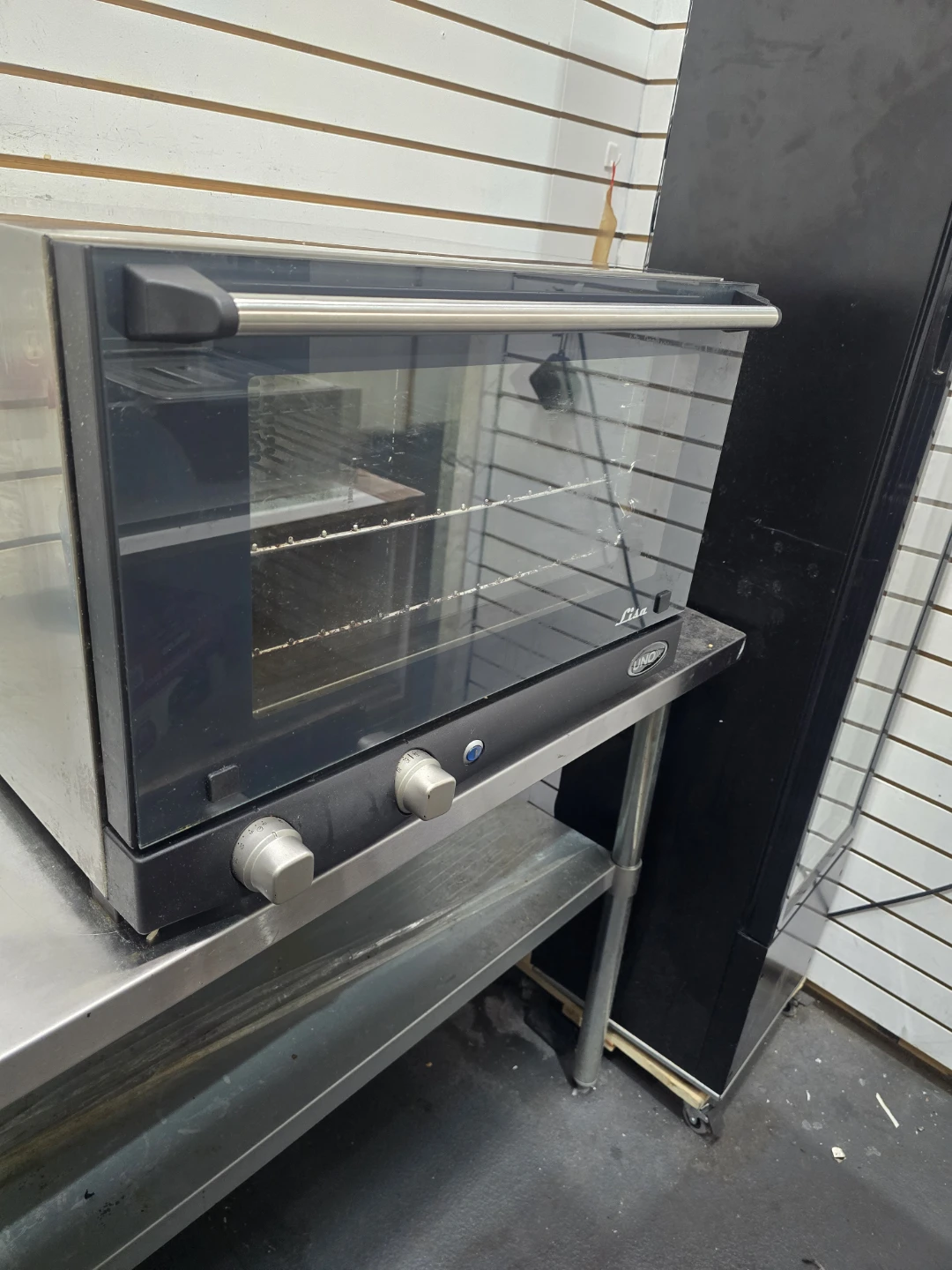 Bakers Pride Convection Oven - photo 2