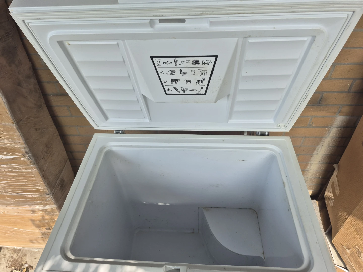 WOOODS CUBE FREEZER - photo 2