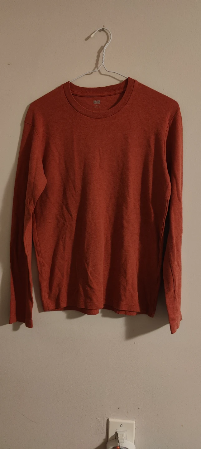 Uniqlo Long Sleeve Tee - XS