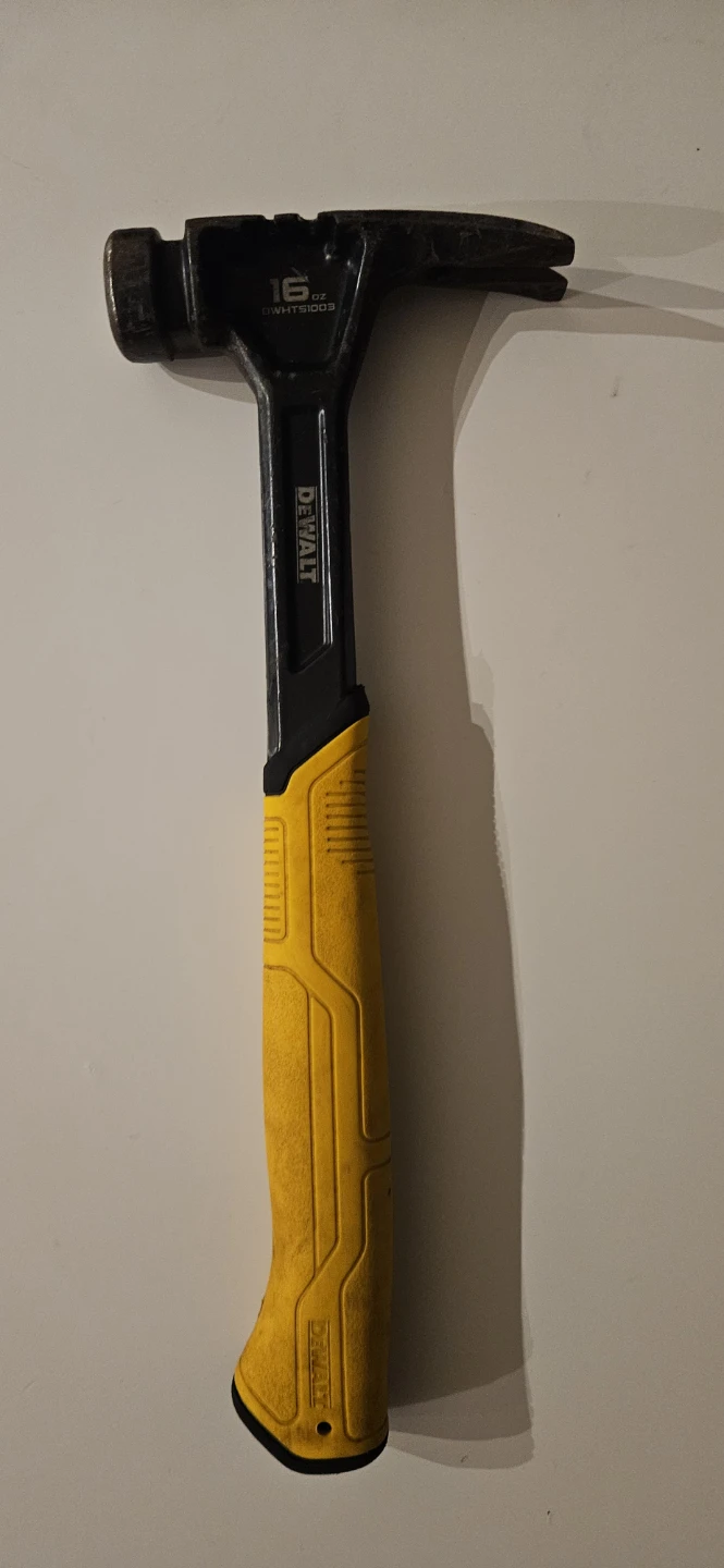 DEWALT 16 oz. Claw Hammer - photo 3