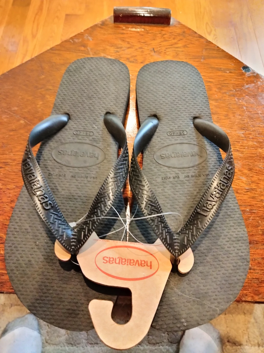 Havaianas Black Flip Flops Size 8