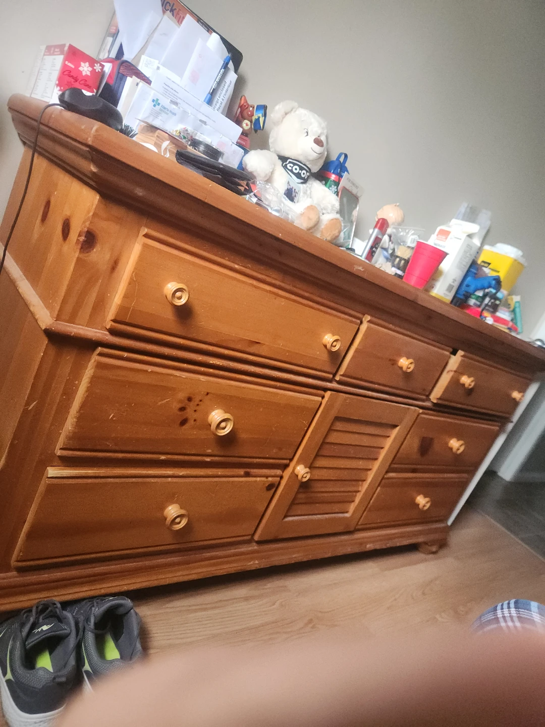 Wooden Dresser with 7 Drawers