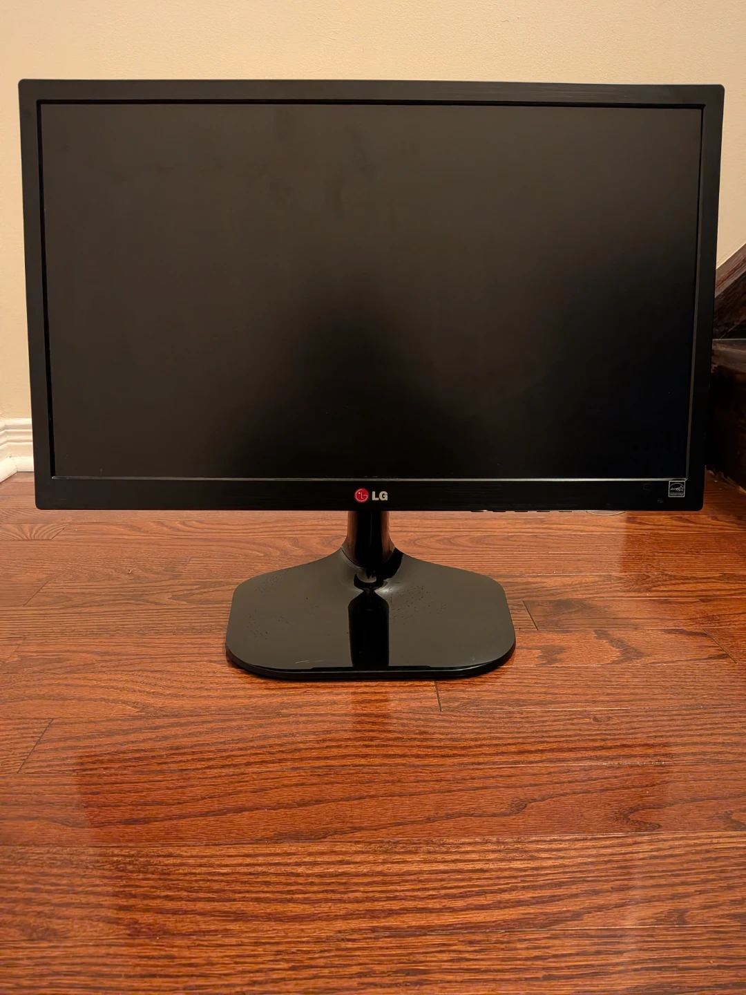 LG 22 inch monitor