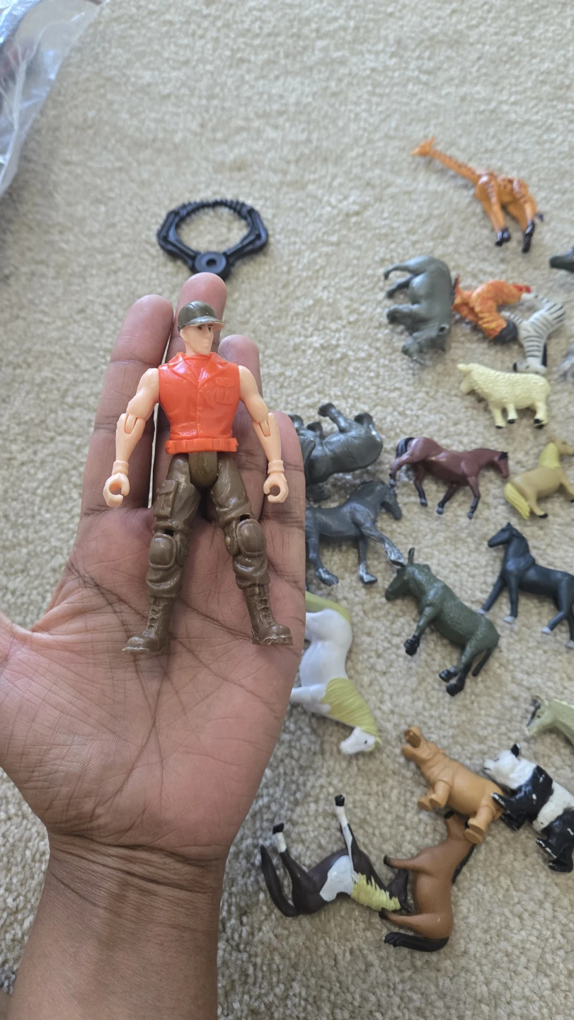 3 sets of toys : Busy Activity Book, animal figures, shape game - photo 5