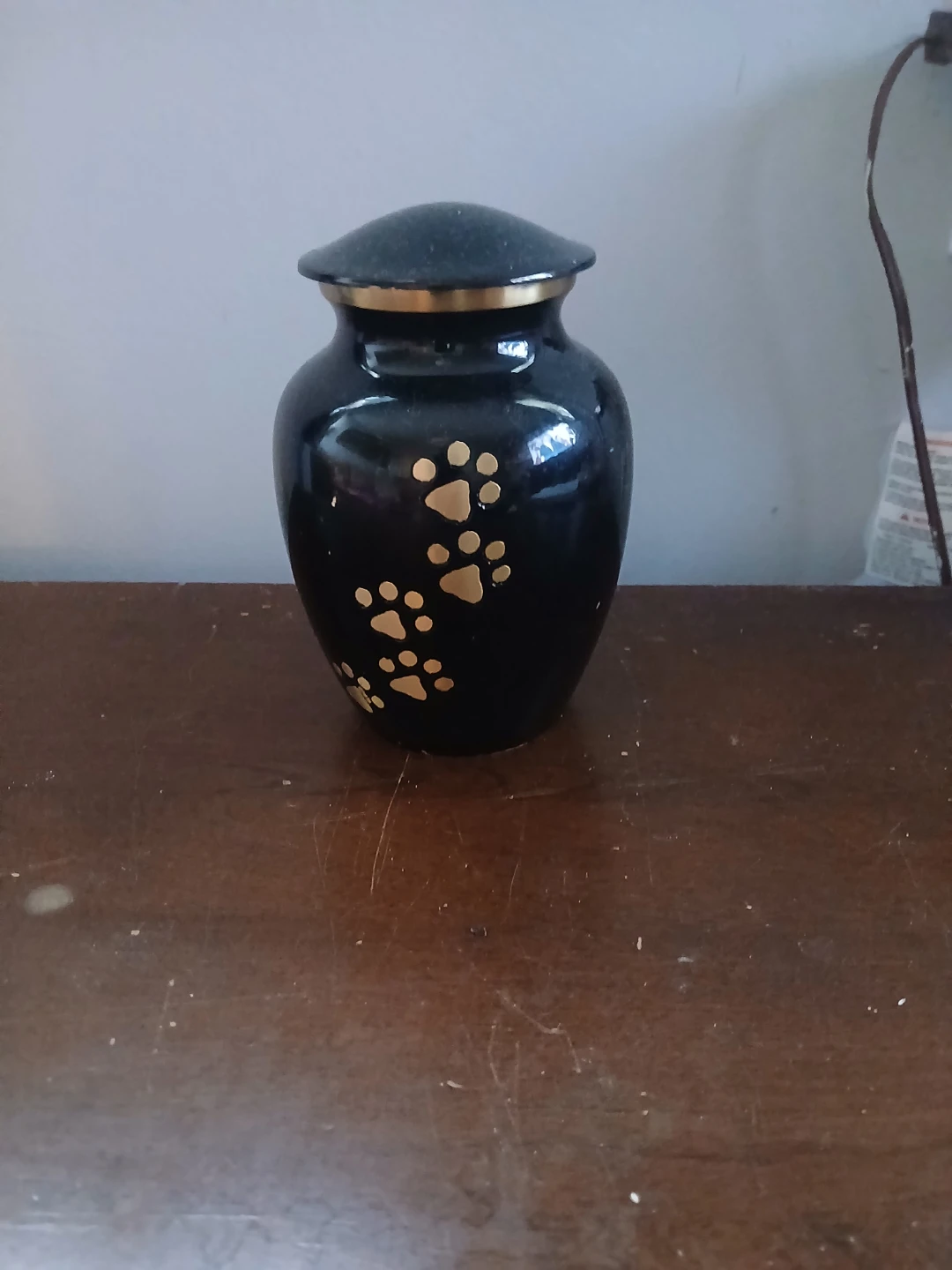 Pet Urn with Paw Prints