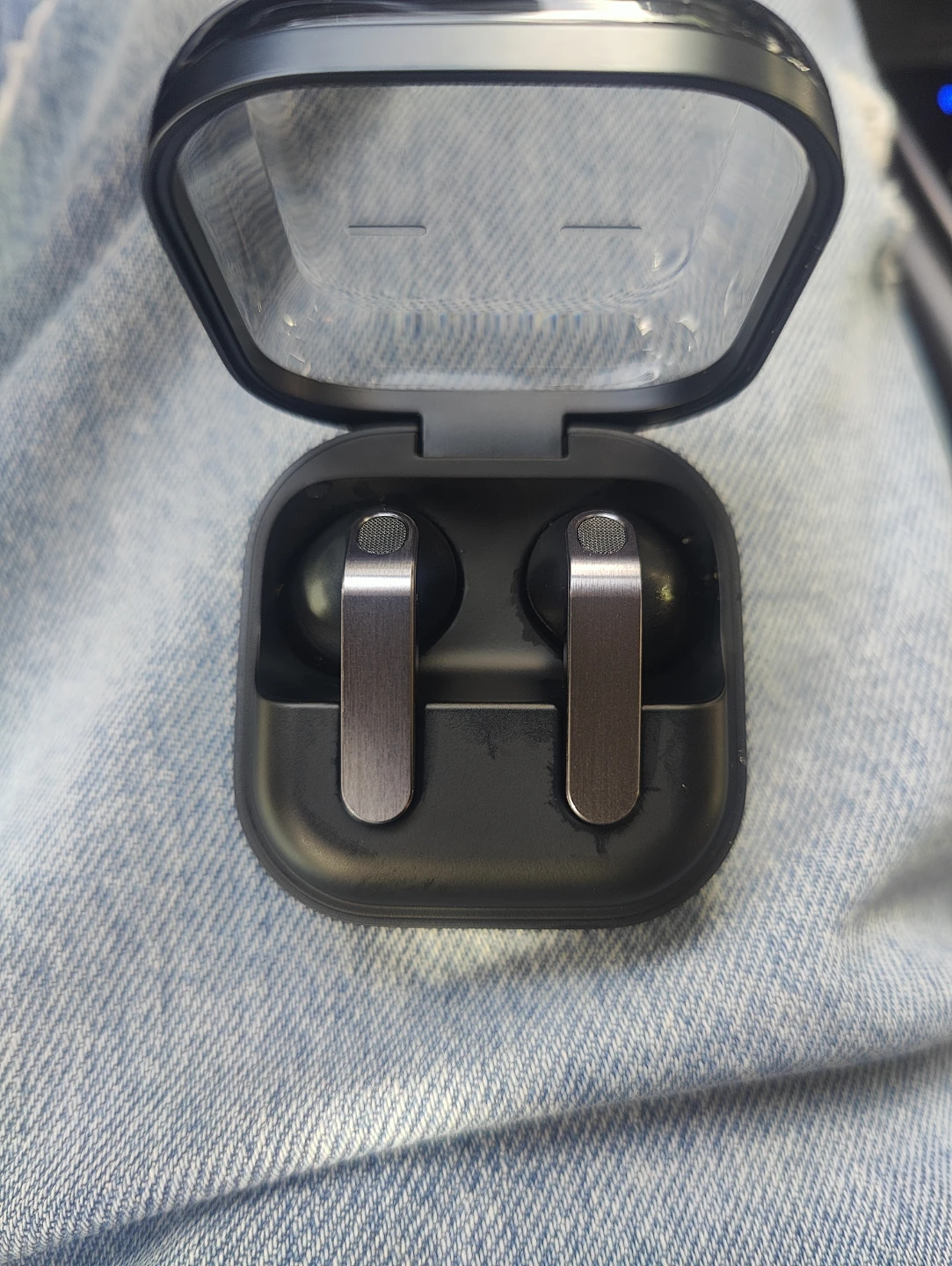 Samsung Wireless Earbuds 4