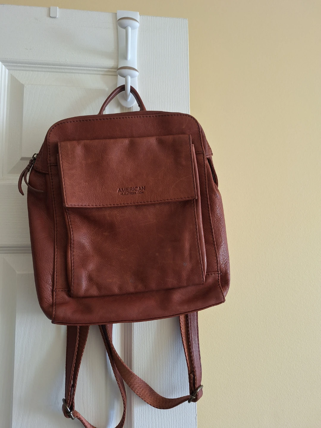 AMERICAN LEATHER SMALL BACKPACK