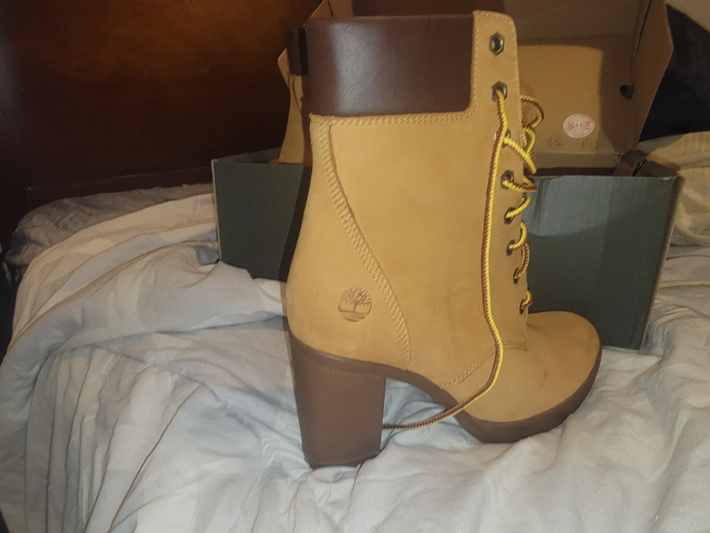 Timberland Camdale Boot Wheat Nubuck Women's 6.5