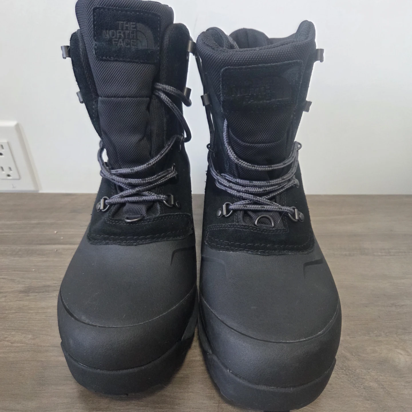The North Face Chilkat V Lace WP Boots - Size 10.5