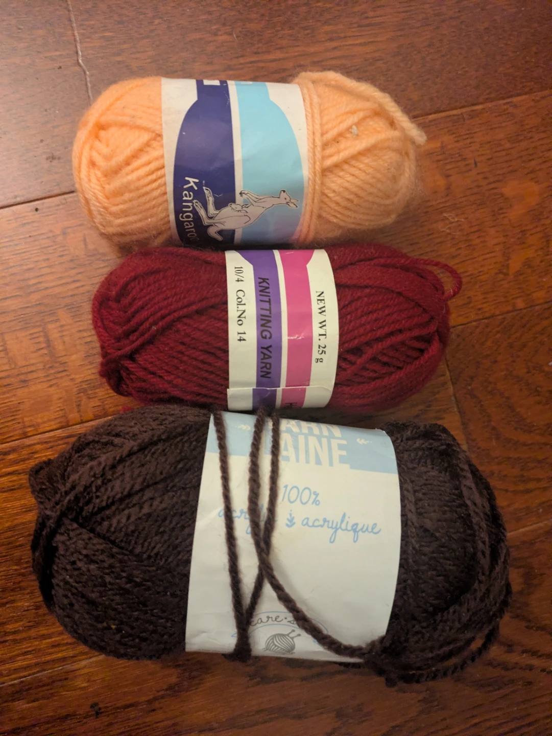 Yarn bundle, mostly Acrylic - photo 4