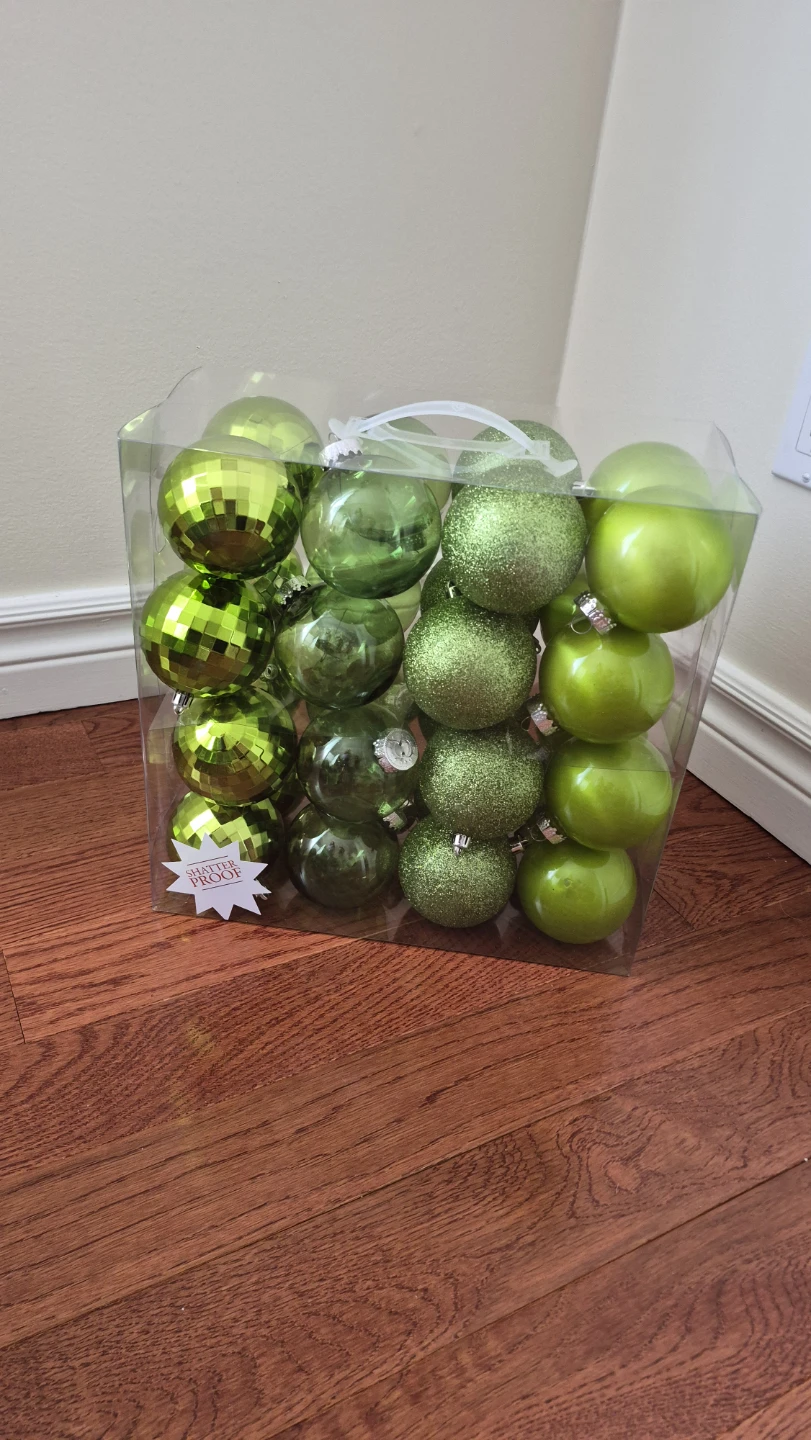 New 32 pack shatter proof holiday ornaments!