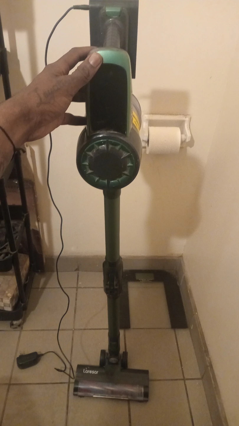 Laresar cordless vacuum cleaner