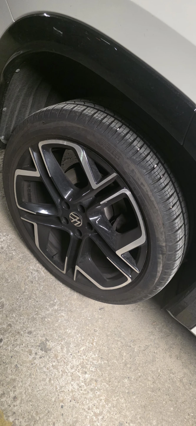 Lease Takeover - 2026 Volkswagen Tiguan Highline R Line - photo 5