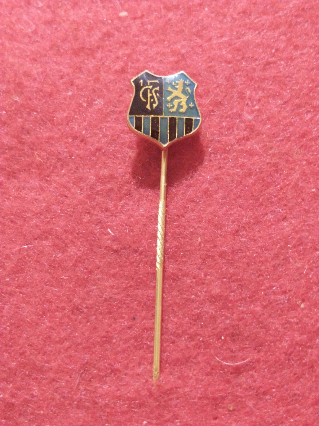 Lovely FC Saarbrucken Bundesliga German football pin - photo 3