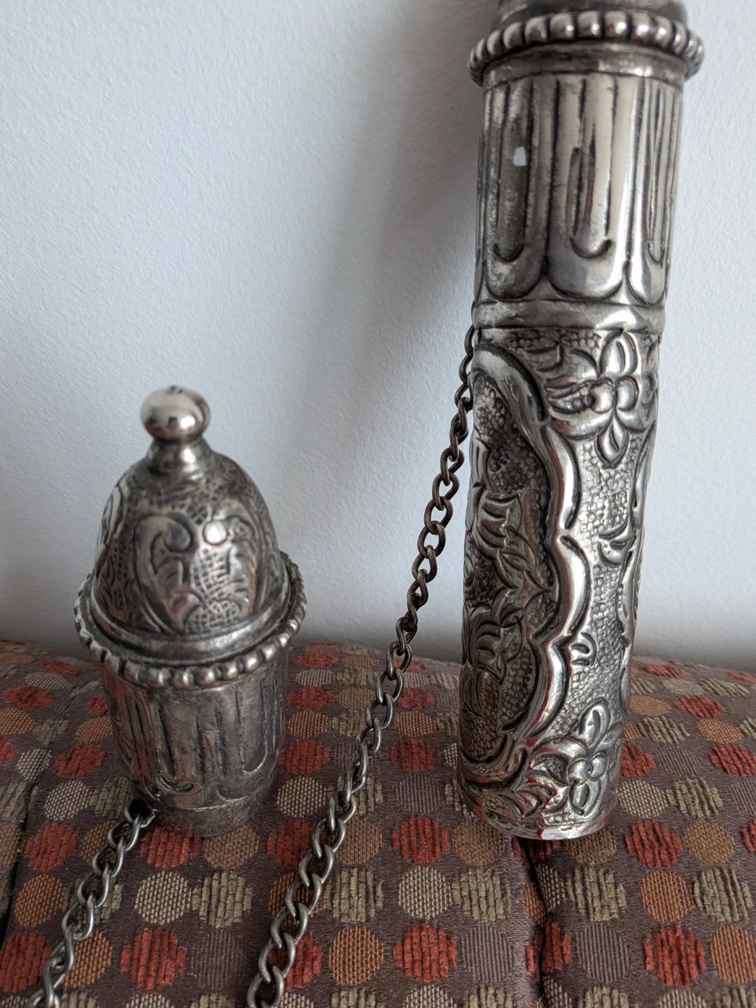 Ornatesilvet  Silver-Tone Etui Case with Chain