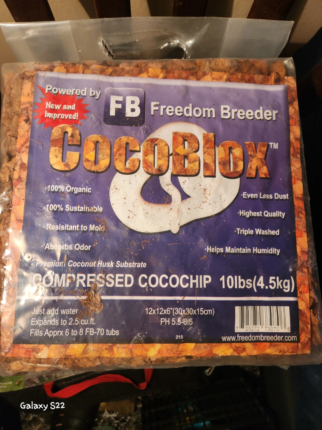 2 Freedom Breeder CocoBlox Compressed Cocochip Substrate 10lbs