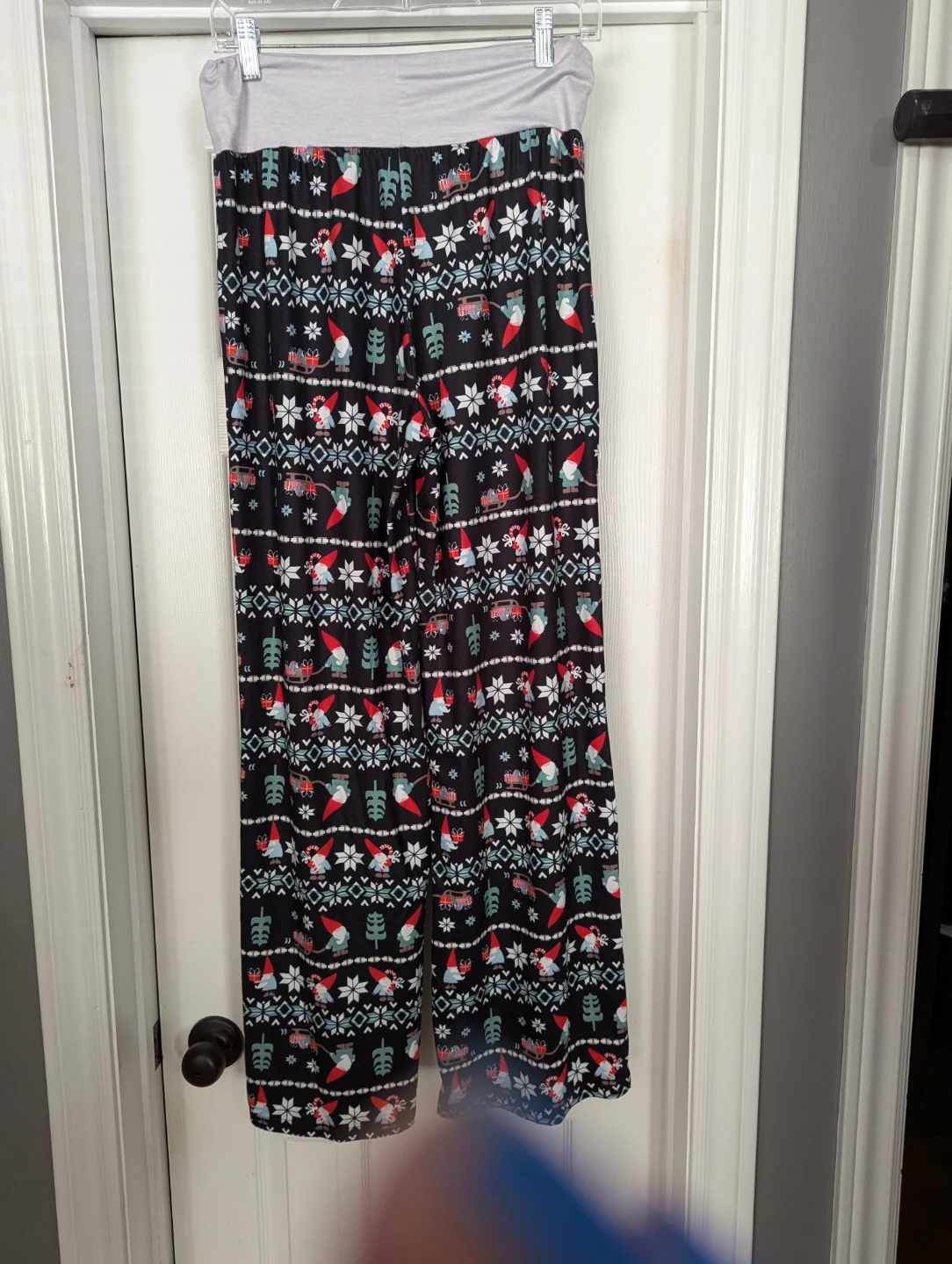 Women's Gnome Print Pajama Pants Size S - photo 2