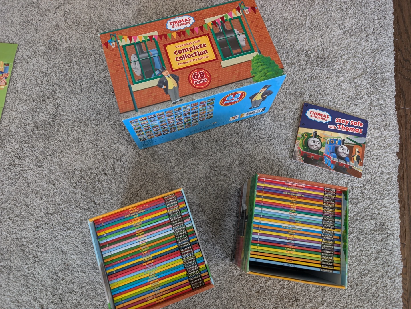 Thomas & Friends The Engine Shed Complete Collection - photo 2