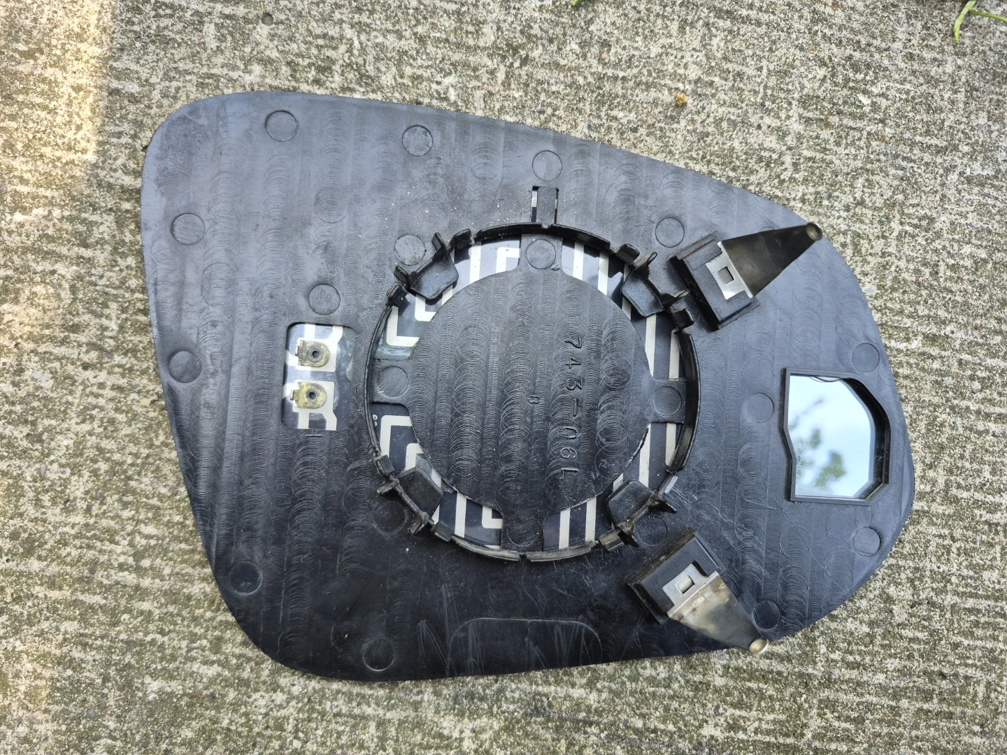 RAV4 2018 driver side heated mirror - photo 2