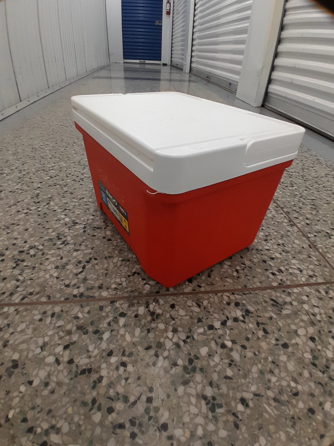 Igloo Laguna 9 Cooler 8 Liter Capacity - photo 2