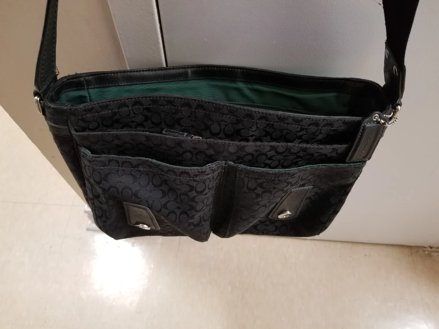 Coach Signature Black Messenger Bag - photo 4