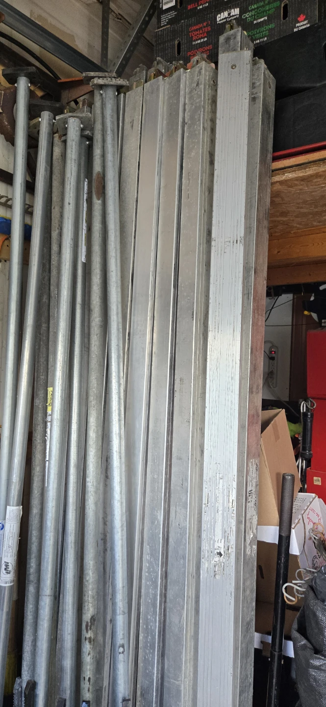 Ratchet Straps and Metal Brackets - photo 2