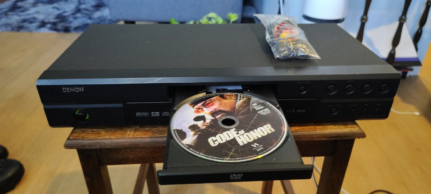 Denon DVD-1710 Progressive Scan DVD Player - photo 2