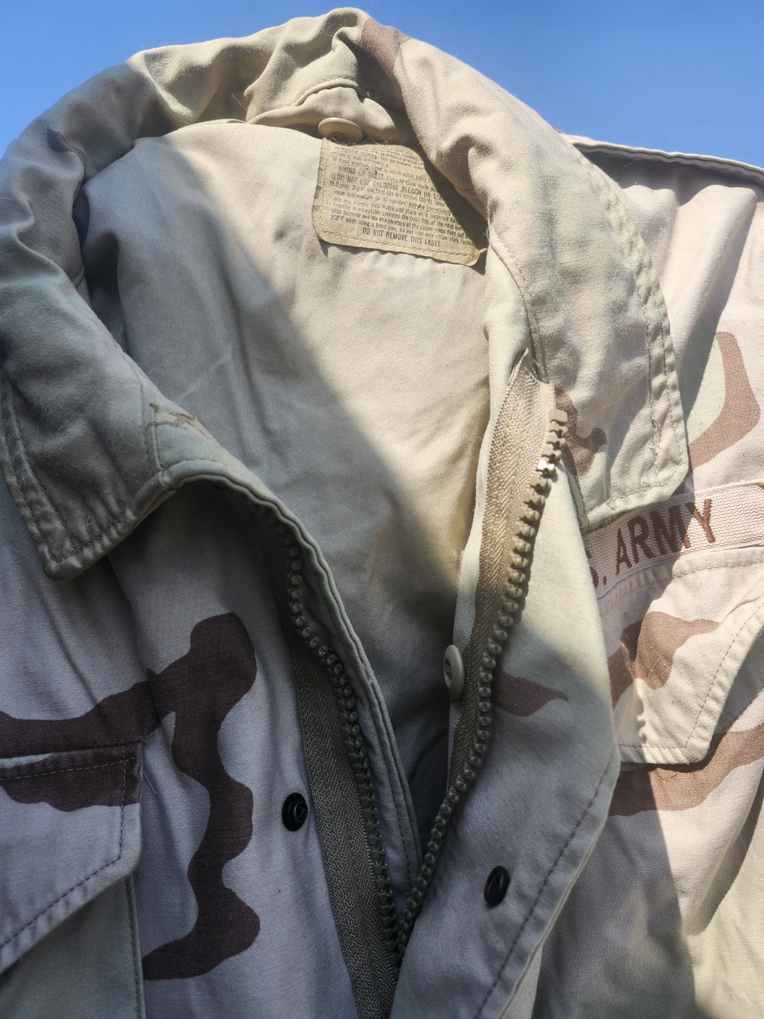 US Army Desert Camouflage Field Jacket - photo 3