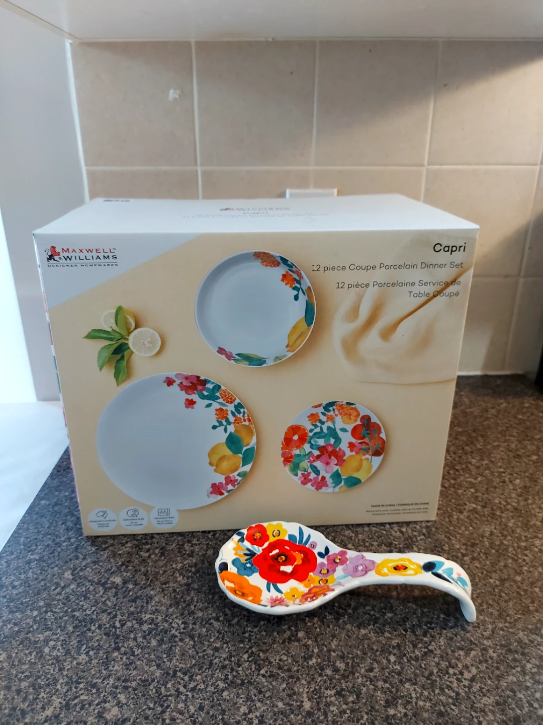 Maxwell Williams Capri 12 Piece  Dinner set &  spoon rest - photo 3