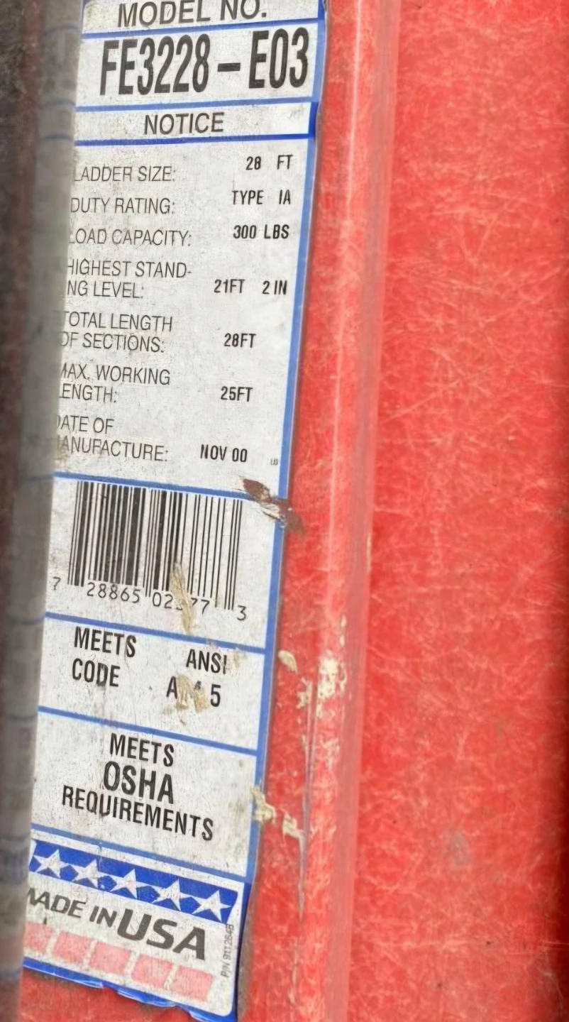 Louisville Fiberglass Extension Ladder - photo 5