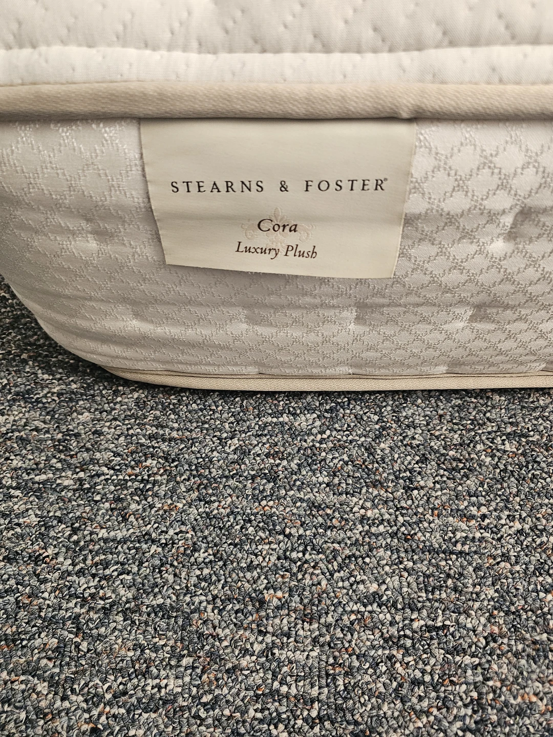 Stearns & Foster Cora Luxury Plush Mattress & frame - photo 2