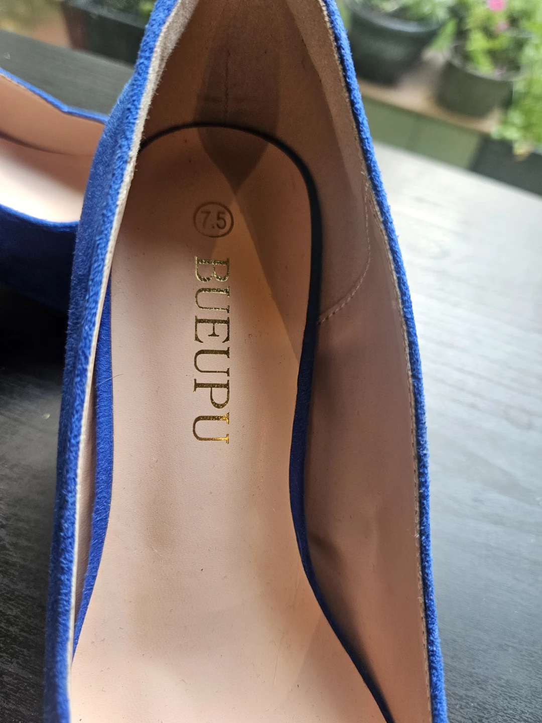 Blue Suede Heeled Pumps Size 7.5 - photo 3