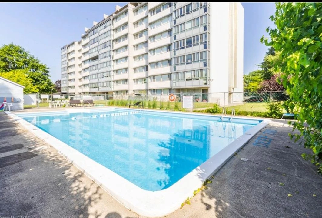 All-inclusive Stanley Park 1-bedroom condo